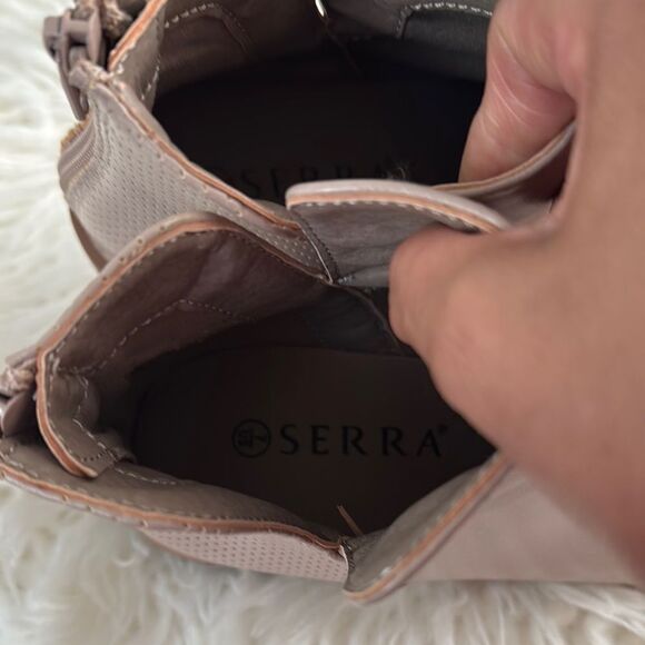SERRA Tan Ankle Boots Size 7 - Picture 4 of 9